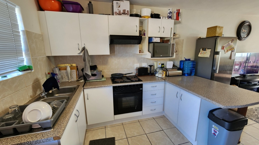 2 Bedroom Property for Sale in Hartenbos Central Western Cape